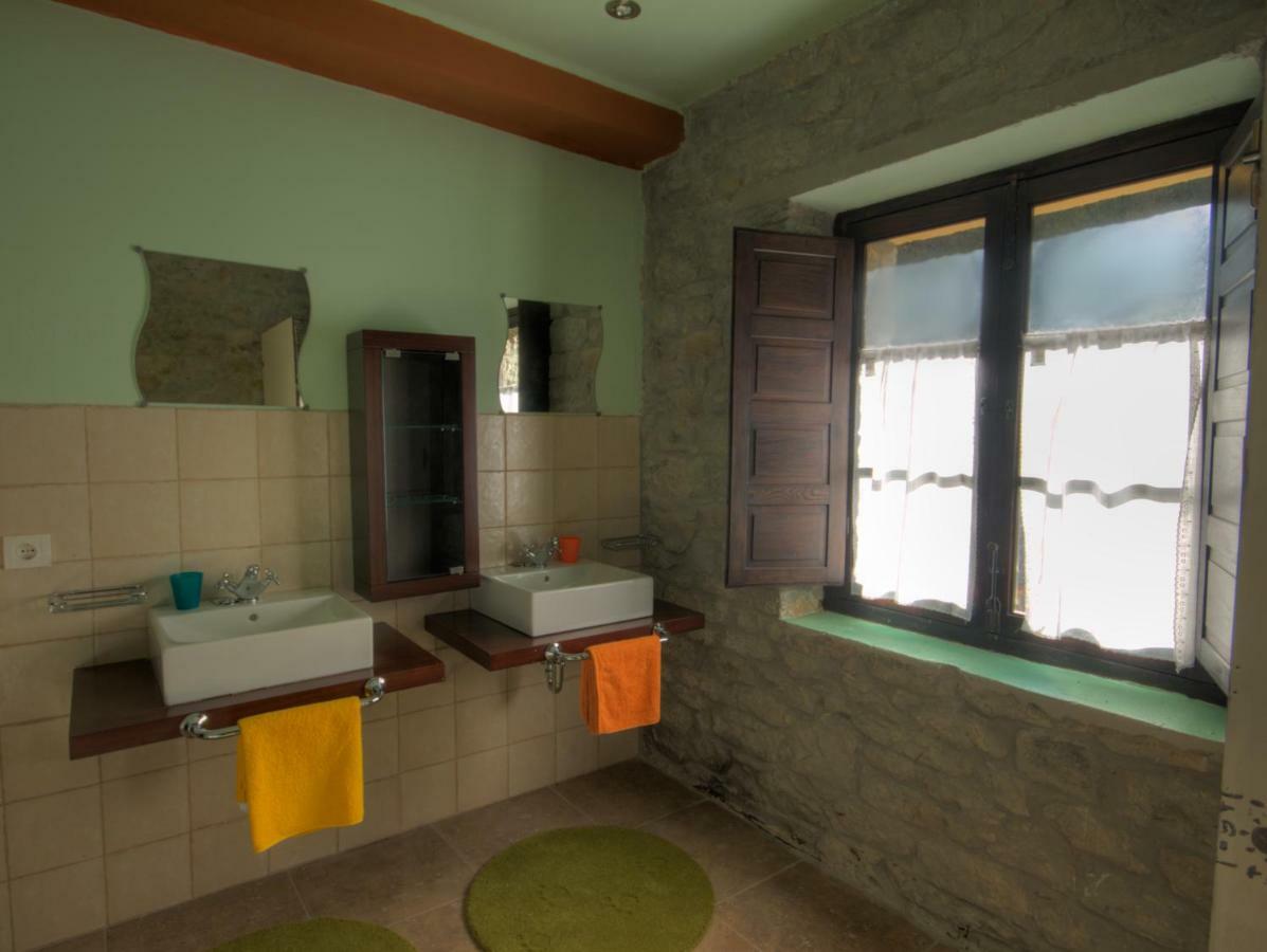 El Sumiciu Guest House Mieres  Exterior foto